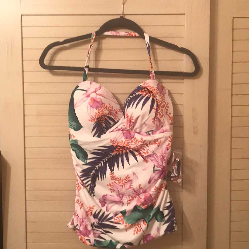 NWOT Tommy Bahama tankini